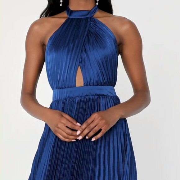Midnight Moves Navy Blue Pleated Satin Cutout Halter Maxi Dress Size Large NWOT - Picture 2 of 12